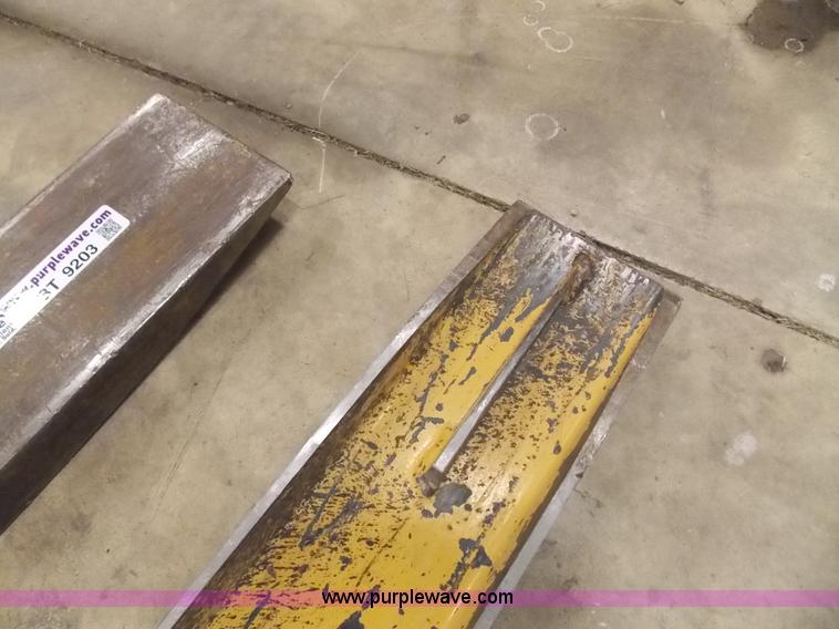 image for item BT9203 (2) forklift fork extensions