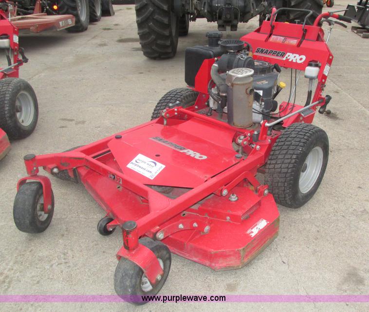 image for item H1202 2012 Snapper-pro SW30 lawn mower