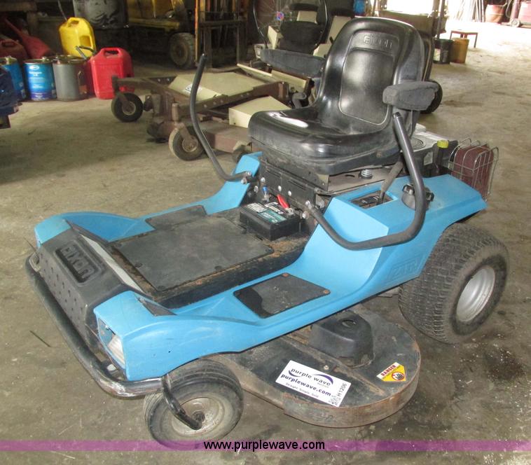 image for item H1206 2006 Dixon lawn mower