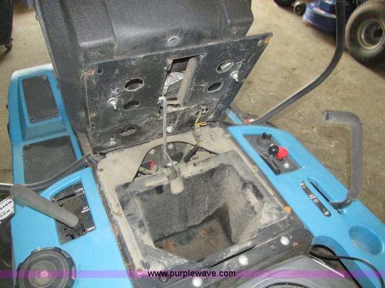 image for item H1206 2006 Dixon lawn mower