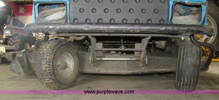 image for item H1206 2006 Dixon lawn mower