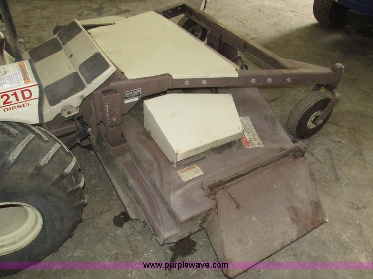 image for item H1207 2001 Grasshopper 721D ZTR lawn mower