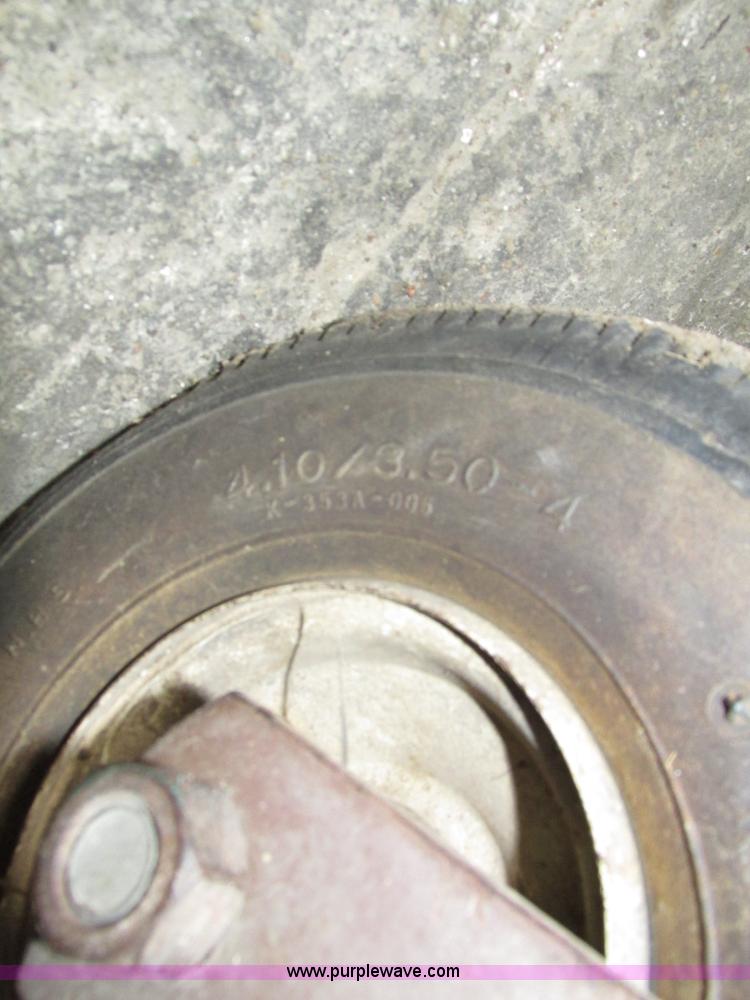 image for item H1207 2001 Grasshopper 721D ZTR lawn mower