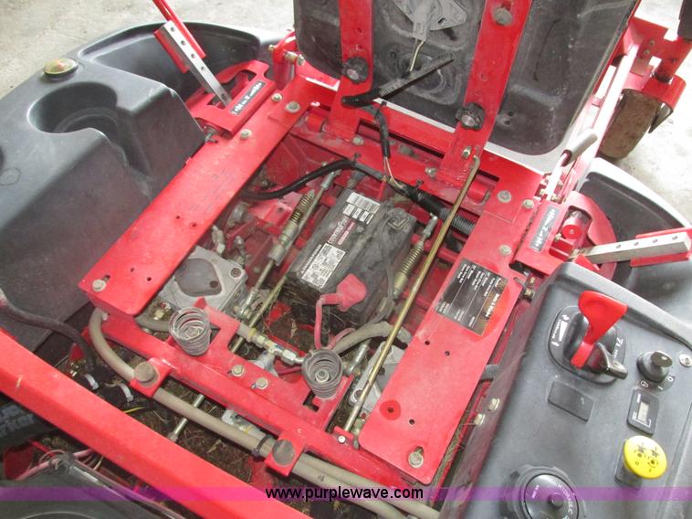 image for item H1209 2006 Snapper ZTR lawn mower