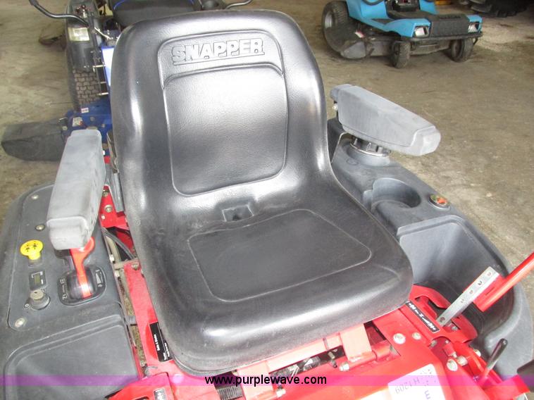 image for item H1209 2006 Snapper ZTR lawn mower