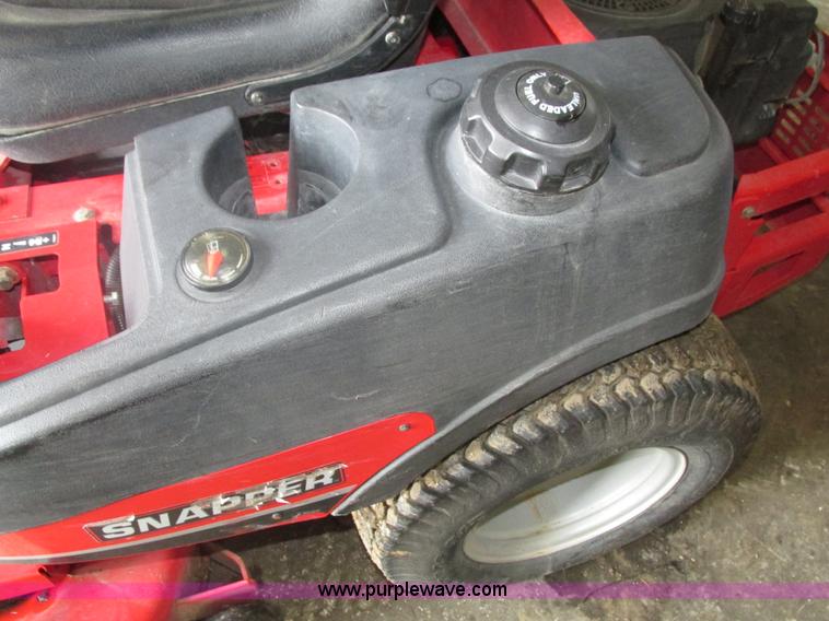 image for item H1209 2006 Snapper ZTR lawn mower