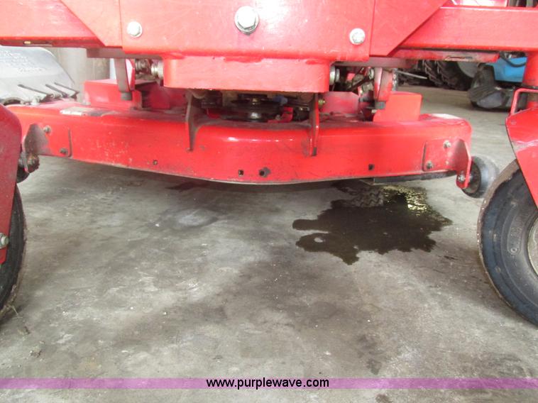 image for item H1209 2006 Snapper ZTR lawn mower