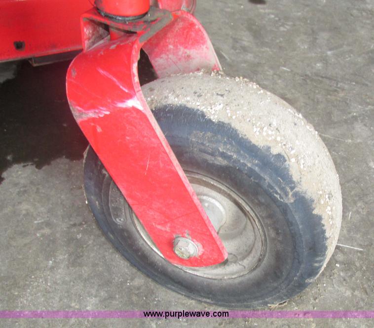 image for item H1209 2006 Snapper ZTR lawn mower