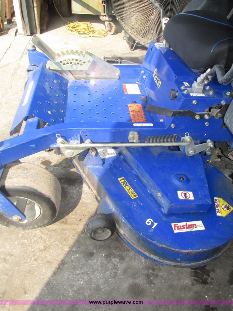 image for item H1210 2011 Dixon Ultra 61 ZTR lawn mower