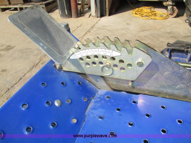 image for item H1210 2011 Dixon Ultra 61 ZTR lawn mower