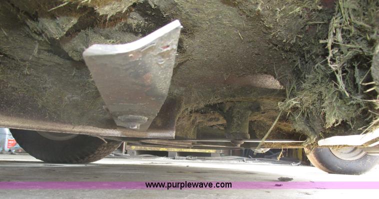 image for item H1210 2011 Dixon Ultra 61 ZTR lawn mower