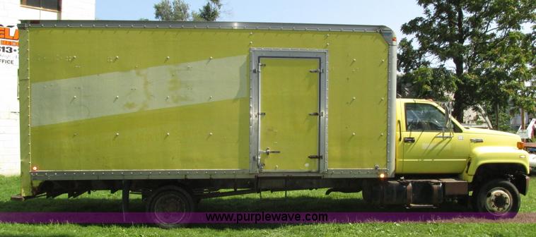 image for item H1233 1992 GMC TopKick box truck