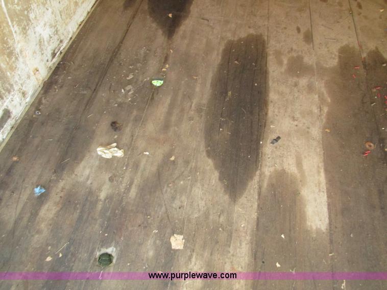 image for item H1233 1992 GMC TopKick box truck