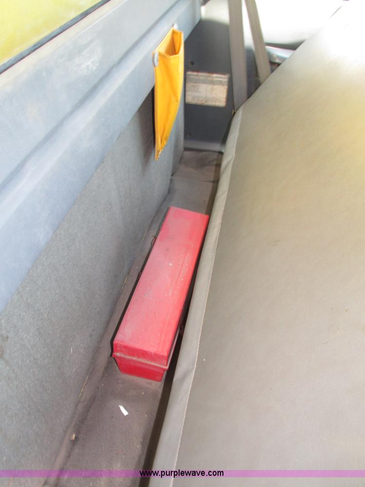 image for item H1233 1992 GMC TopKick box truck