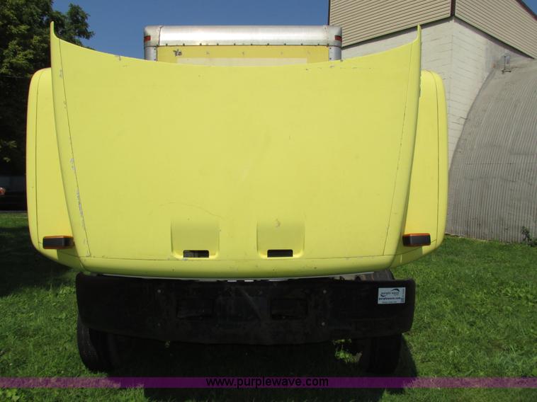 image for item H1233 1992 GMC TopKick box truck
