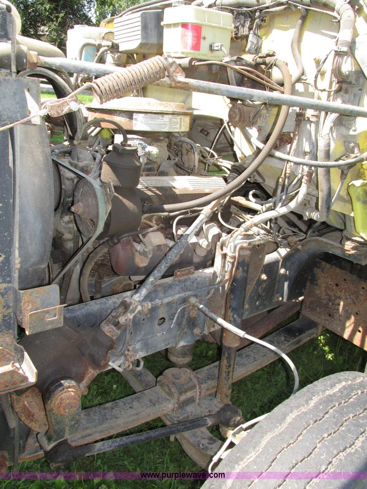 image for item H1233 1992 GMC TopKick box truck