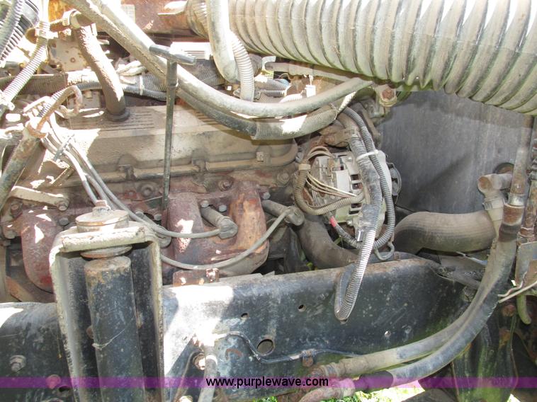 image for item H1233 1992 GMC TopKick box truck