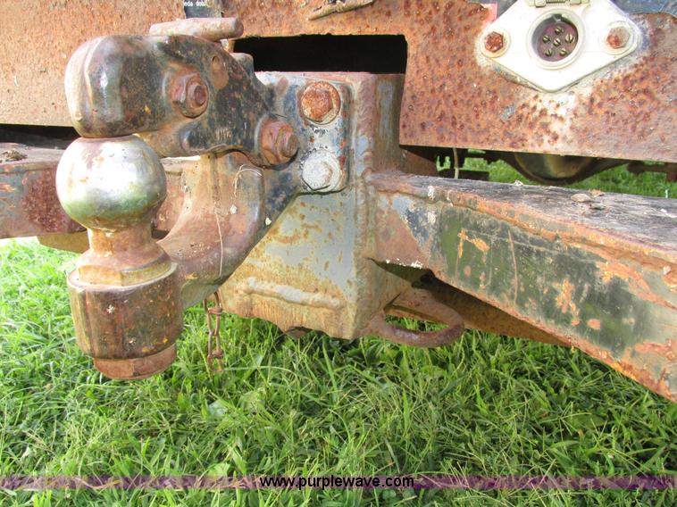 image for item H1233 1992 GMC TopKick box truck