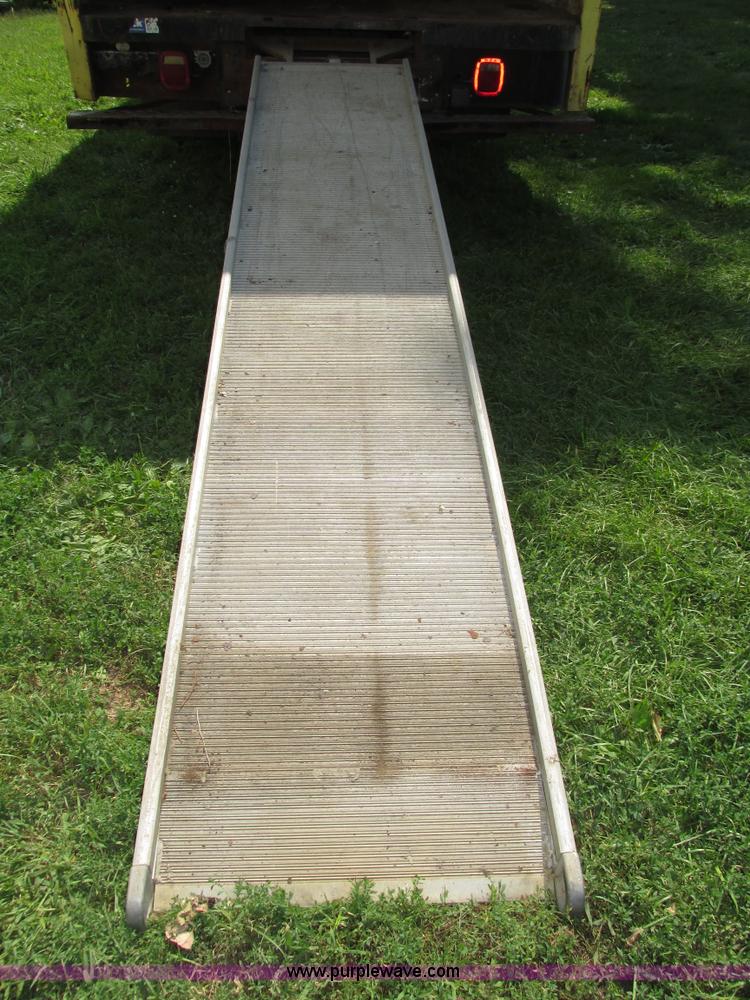 image for item H1233 1992 GMC TopKick box truck