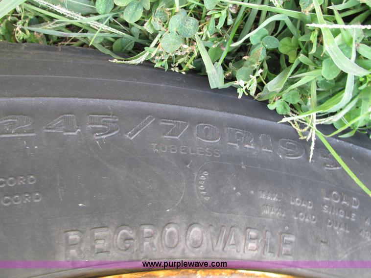 image for item H1233 1992 GMC TopKick box truck