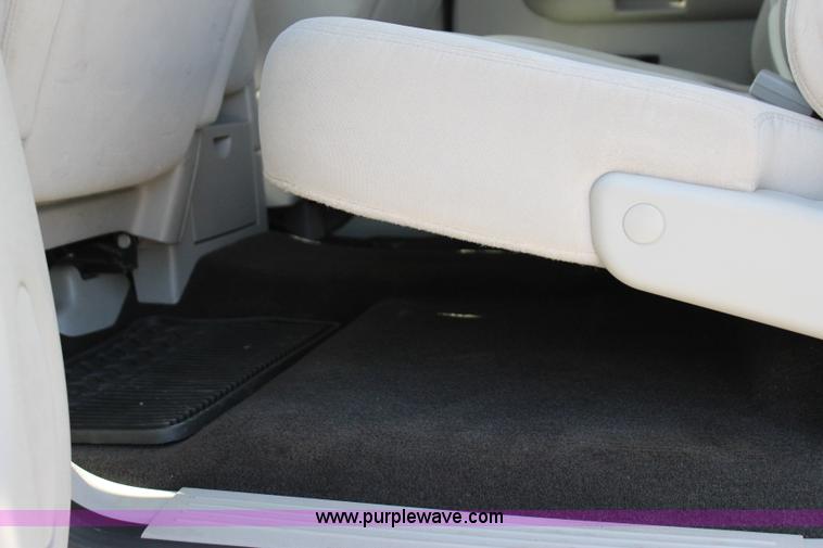 image for item I1547 2009 Chevrolet Silverado 1500 Crew Cab pickup truck