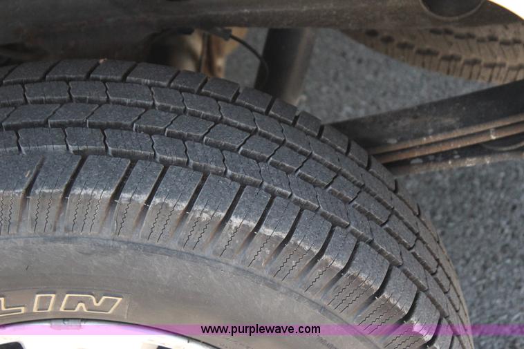 image for item I1547 2009 Chevrolet Silverado 1500 Crew Cab pickup truck