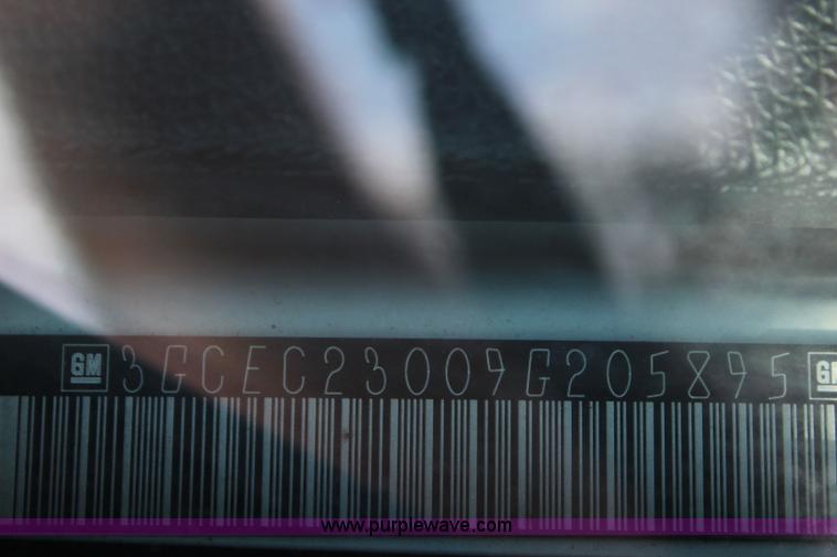 image for item I1547 2009 Chevrolet Silverado 1500 Crew Cab pickup truck