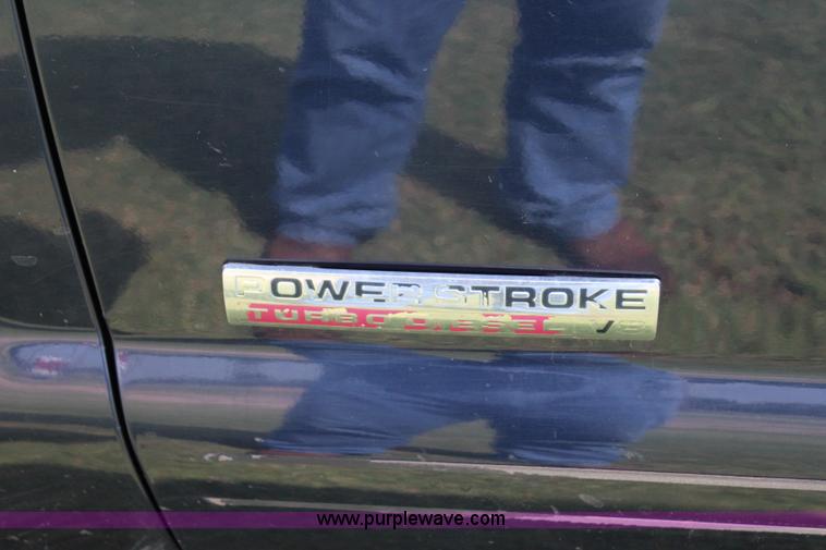 image for item I1636 2006 Ford F350 Super Duty XLT FX4 pickup truck