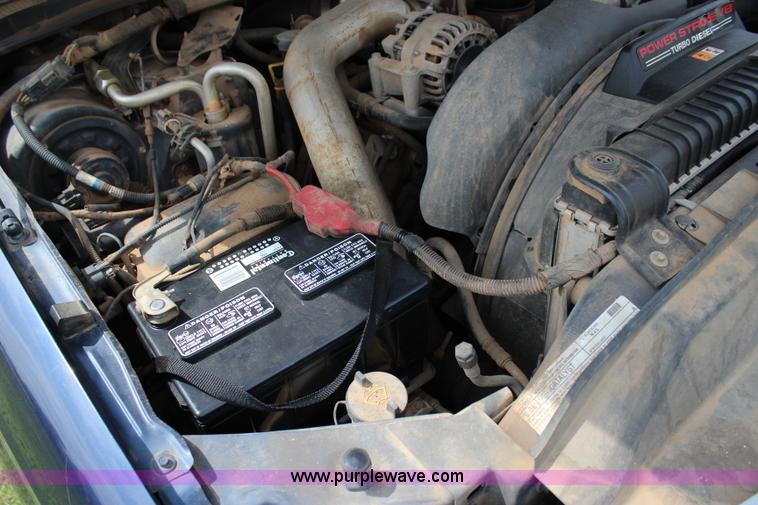 image for item I1636 2006 Ford F350 Super Duty XLT FX4 pickup truck