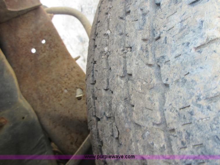 image for item I1993 1996 Ford F250 utility truck