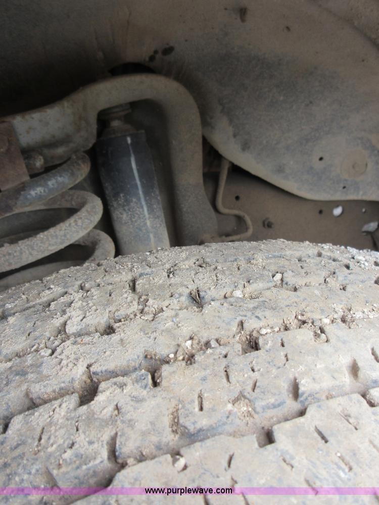 image for item I1993 1996 Ford F250 utility truck