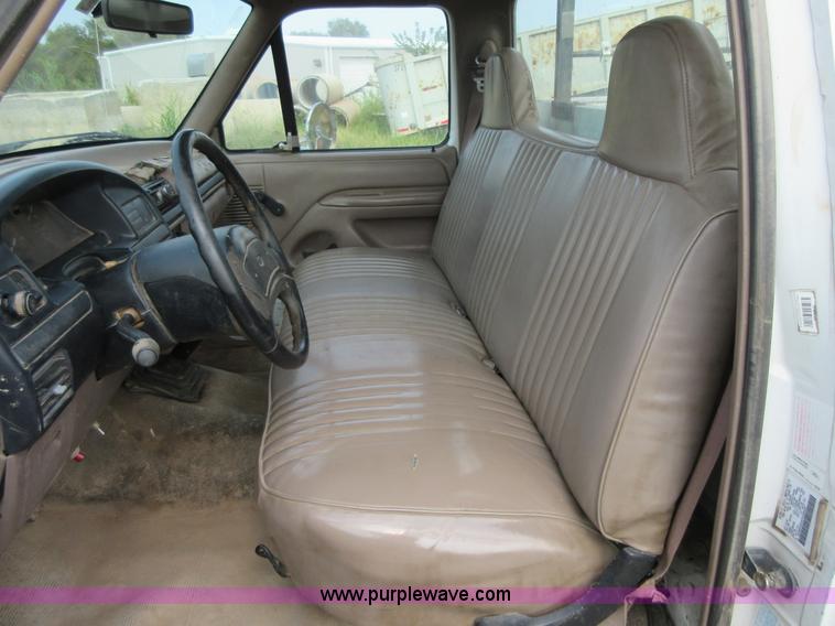 image for item I1993 1996 Ford F250 utility truck