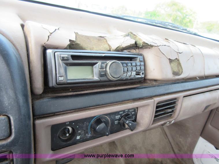 image for item I1993 1996 Ford F250 utility truck