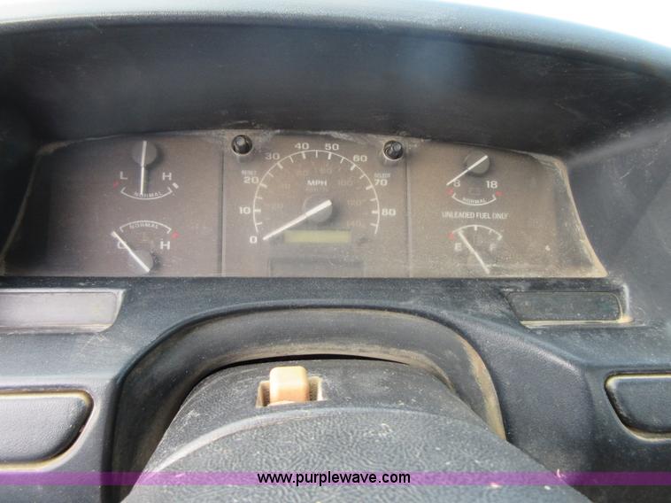 image for item I1993 1996 Ford F250 utility truck