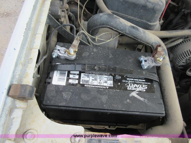 image for item I1993 1996 Ford F250 utility truck