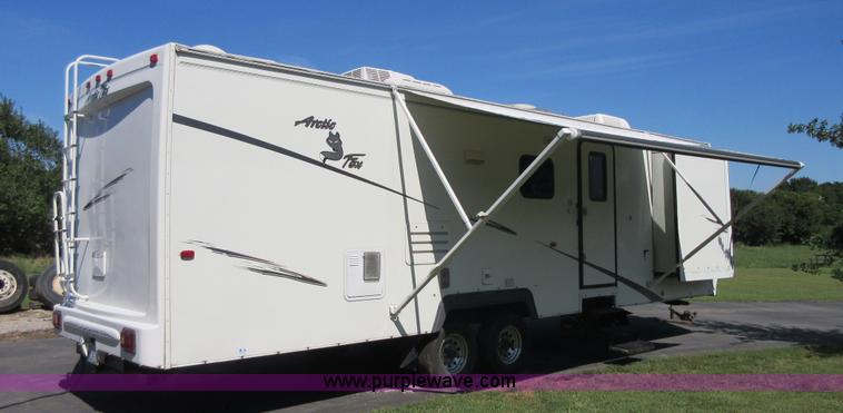 image for item I2007 2005 Artic Fox 31W travel trailer