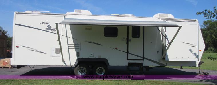 image for item I2007 2005 Artic Fox 31W travel trailer