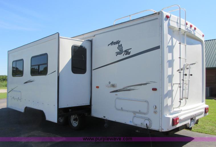 image for item I2007 2005 Artic Fox 31W travel trailer