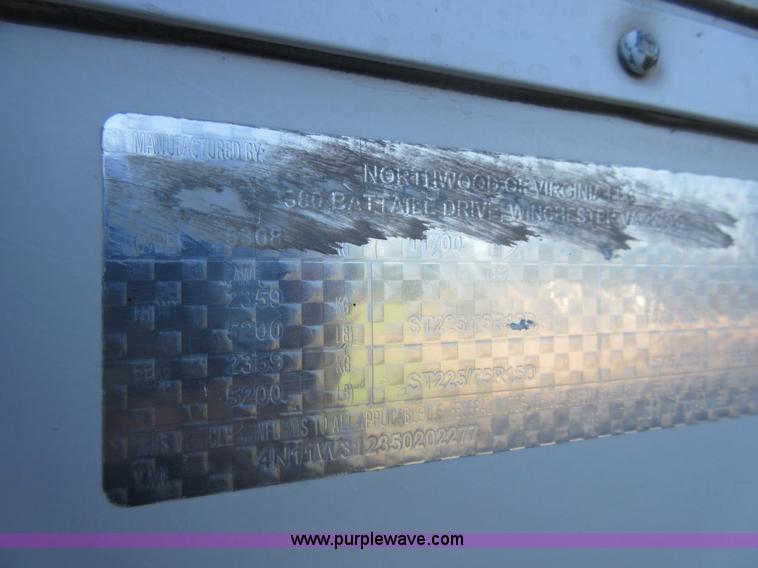 image for item I2007 2005 Artic Fox 31W travel trailer