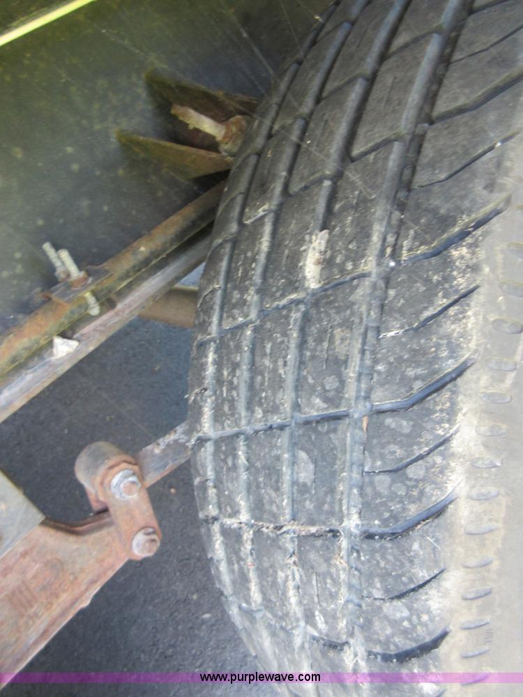 image for item I2007 2005 Artic Fox 31W travel trailer