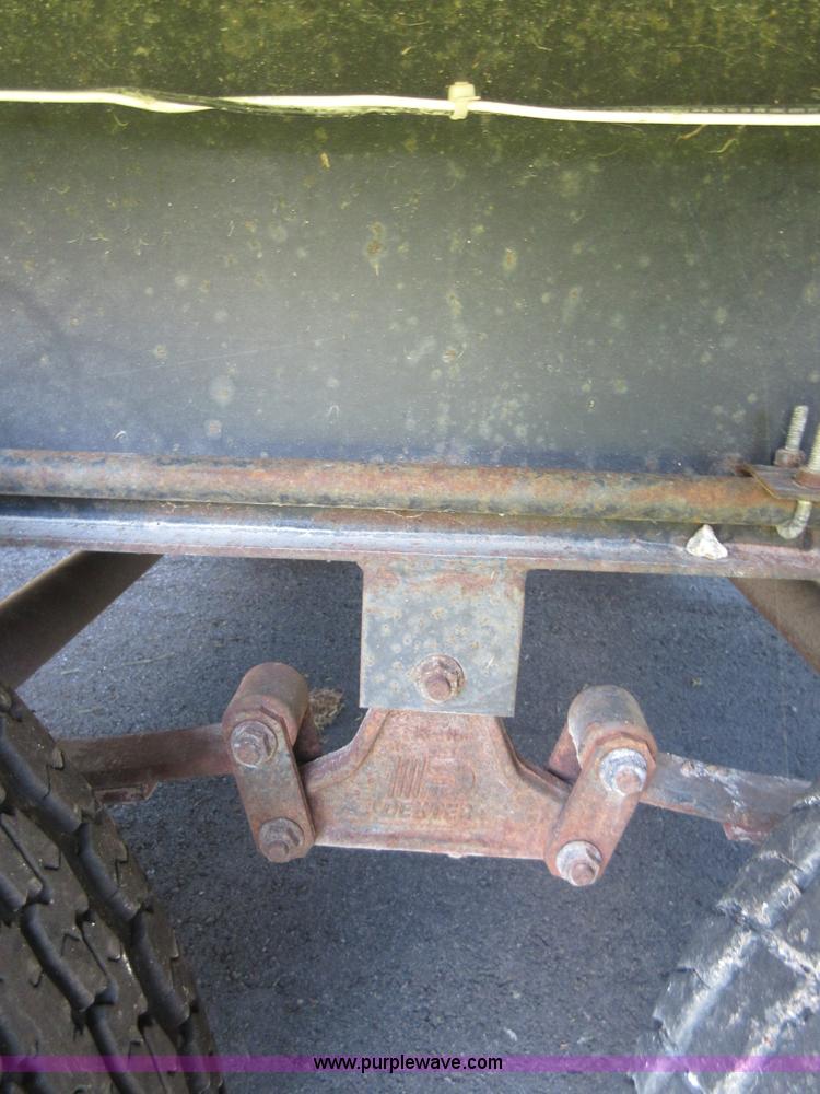 image for item I2007 2005 Artic Fox 31W travel trailer