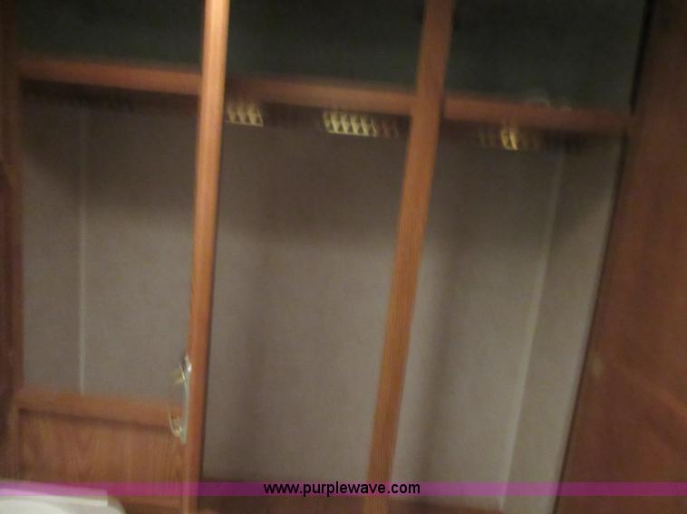 image for item I2007 2005 Artic Fox 31W travel trailer