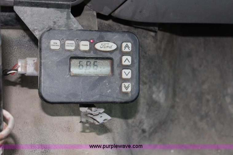 image for item J3506 1999 Ford F450 Super Duty flatbed truck