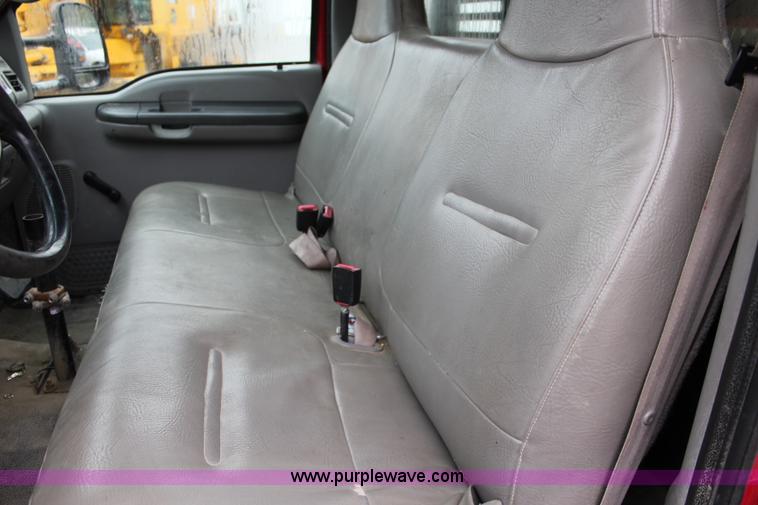 image for item J3506 1999 Ford F450 Super Duty flatbed truck