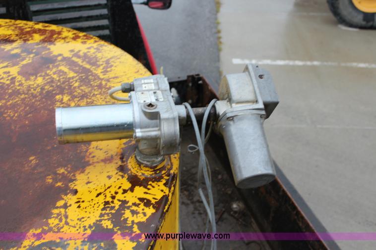 image for item J3506 1999 Ford F450 Super Duty flatbed truck