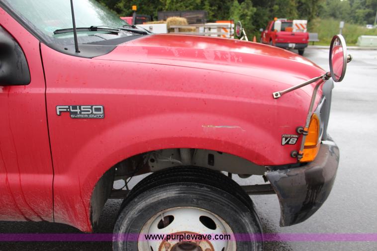 image for item J3506 1999 Ford F450 Super Duty flatbed truck