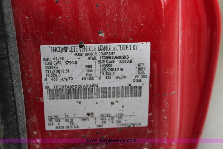 image for item J3506 1999 Ford F450 Super Duty flatbed truck