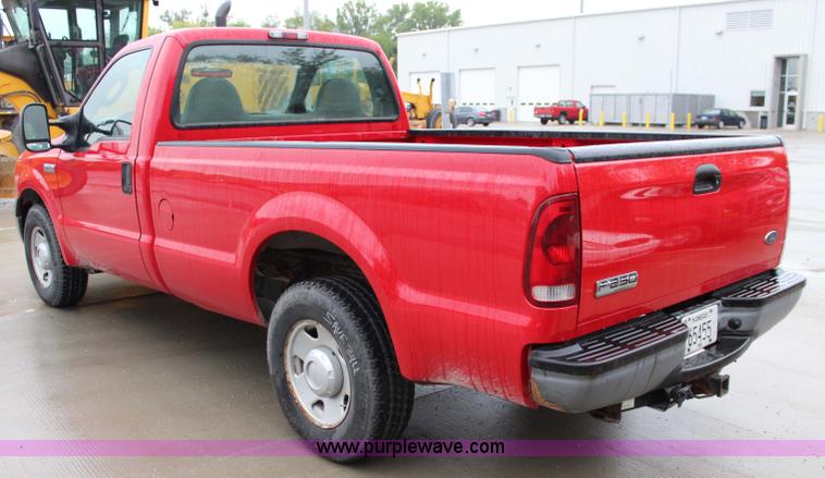 image for item J3508 2006 Ford F250 Super Duty pickup truck