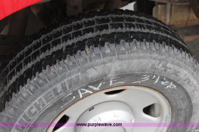 image for item J3508 2006 Ford F250 Super Duty pickup truck