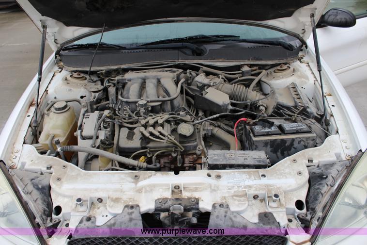 image for item J3509 2006 Ford Taurus SE